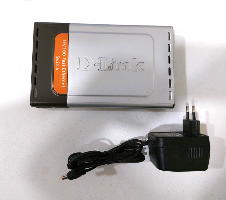 07 - Dlink 8 port - 1